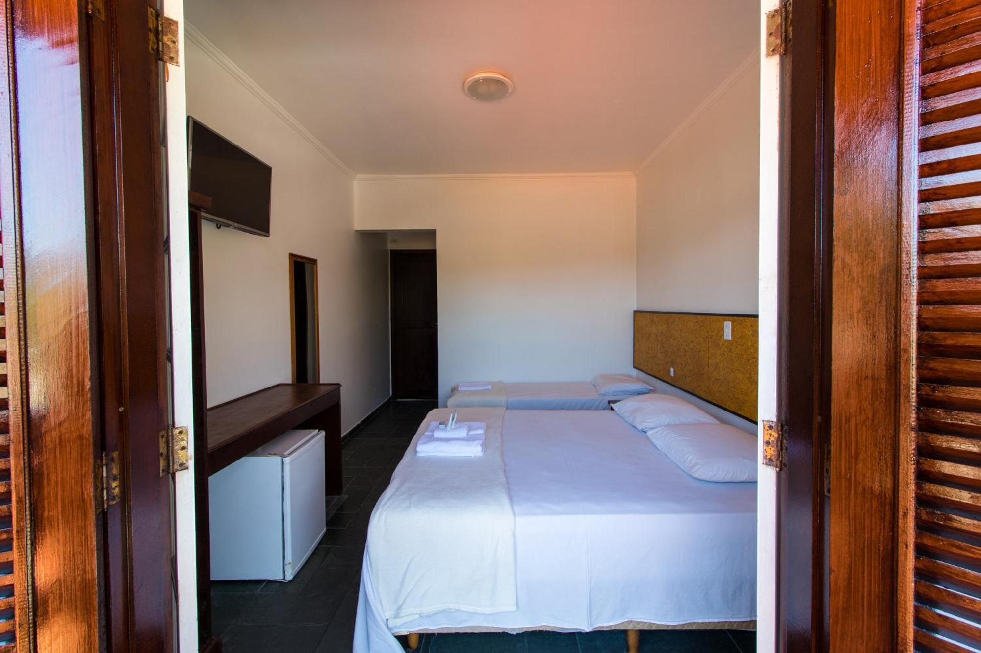 Hotelare Hotel Villa Di Capri Ubatuba Zimmer foto